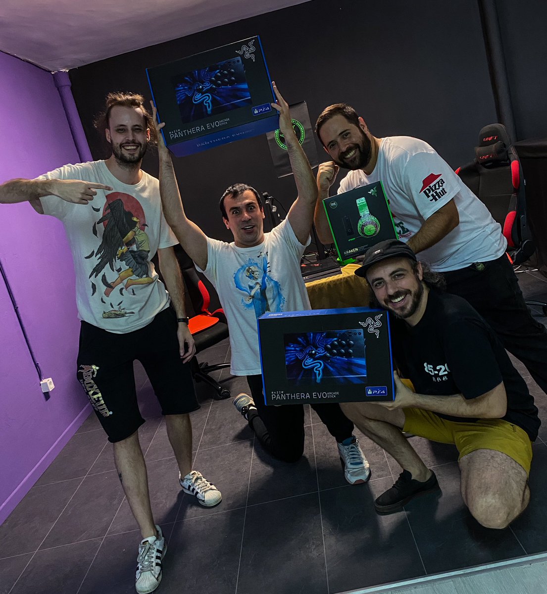 Felicidades <a href="/Vegapatch/">VegaPatch</a> por ganar el torneo de #StreetFighter6!!! Y un stick Razer Panthera, y a <a href="/kusanagiajg/">Antonio Gonzalez</a>  unos cascos Kraken!! Gracias <a href="/RazerES/">R Λ Z Ξ R 🇪🇸</a> 

1.<a href="/Vegapatch/">VegaPatch</a> 
2.<a href="/kusanagiajg/">Antonio Gonzalez</a> 
3.<a href="/RubenDeimos/">Deimos</a> 
4.<a href="/GGIRATORIO/">Christian</a> 
5.@PepitoUehara | <a href="/AnterdesSN/">MadridFGC Anterdes</a> 
7.<a href="/ccalles_design/">CarlosCS</a> |<a href="/madfgc_odakku/">MadridFGC | Odakku</a>