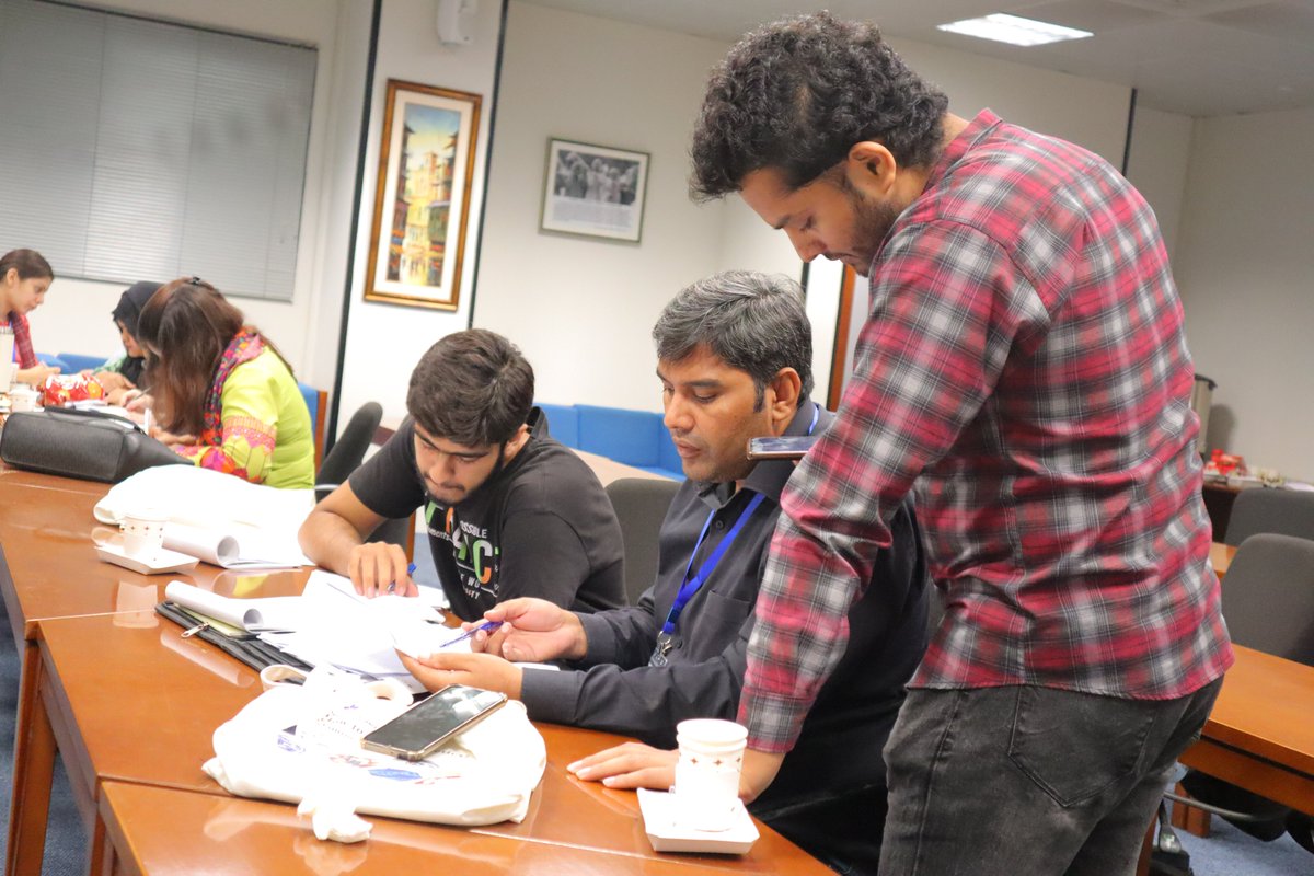 lab_tariq's tweet photo. Highlights: @DrMohdTariq and @ShahzadZaigham teaching #HowtoteachGenetics workshop. https://t.co/JEWWdWNmvL