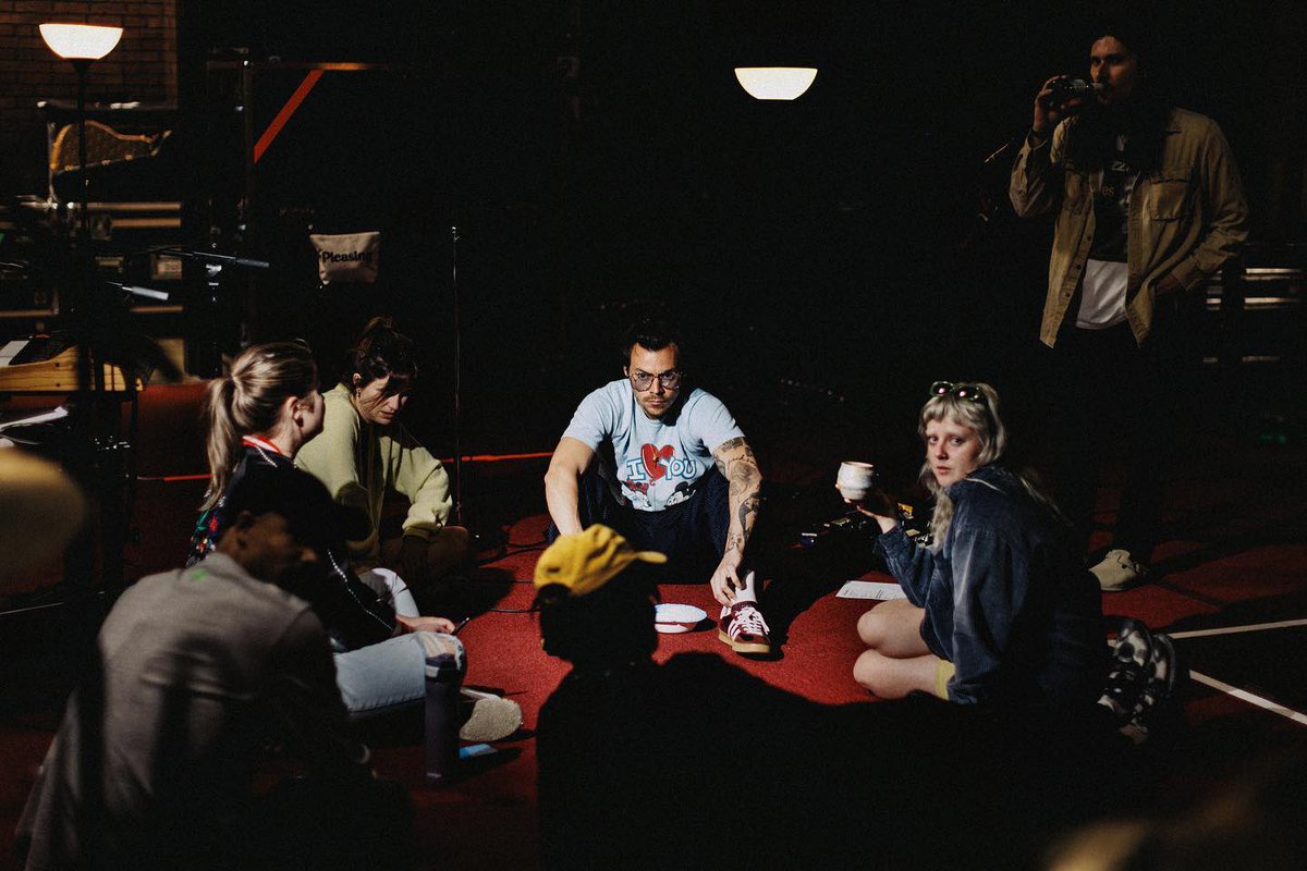 1DPops_Ecuador3's tweet photo. Harry - Coachella rehearsal/ensayos 
via:Anthony Pham https://t.co/Mw9fxolP7r