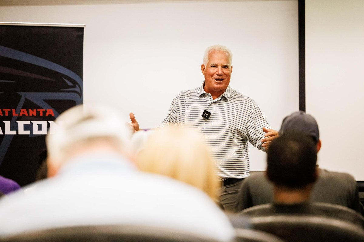 FalconsCR's tweet photo. The Atlanta Falcons partnered with Children’s Healthcare of Atlanta to host more than 300 athletes and 80 coaches at today’s Girls Flag Football Clinic and Coaches Seminar 👏

Former Head Coach Mike Smith made a special appearance at the event to provide insight on building a winning team!