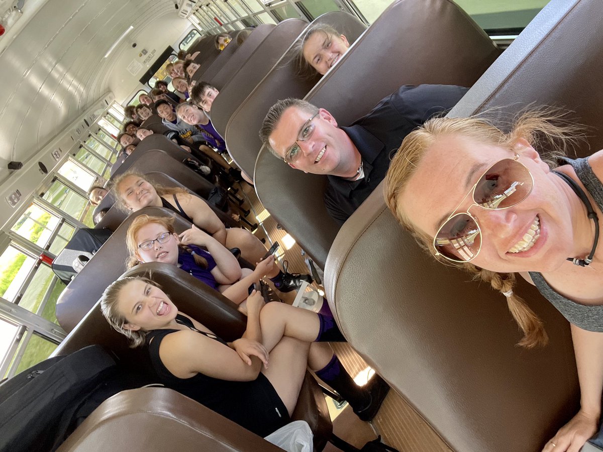 FZW Band tweet media