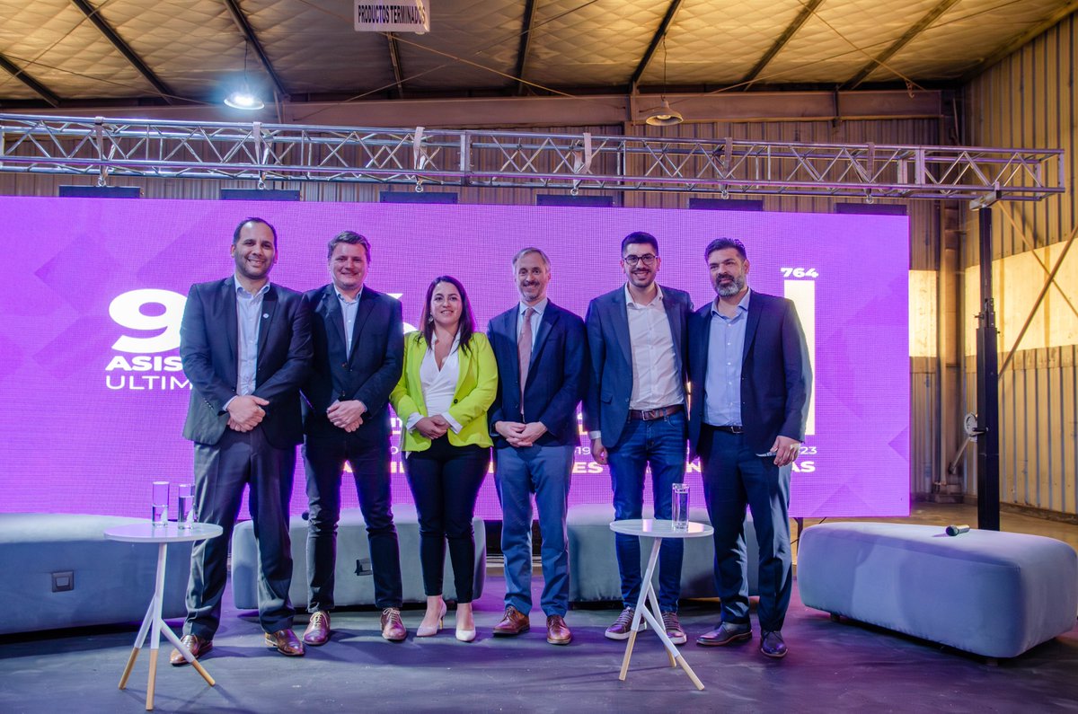 🎉 Nos sentimos orgullosos de acompañar a <a href="/fogaplar/">FOGAPLAR</a> en su décimo aniversario, respaldando las aspiraciones y proyectos de las pequeñas y medianas empresas de La Rioja.

 ¡Dejamos algunas imágenes de lo que fue la celebración! 📸

#pymes #inclusiónfinanciera #emprendedor