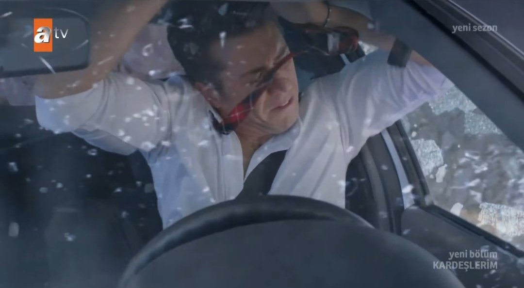 Bir anne ve çocuğuna çarpmamak için Doruk kendisini feda etti…

#Kardeşlerim