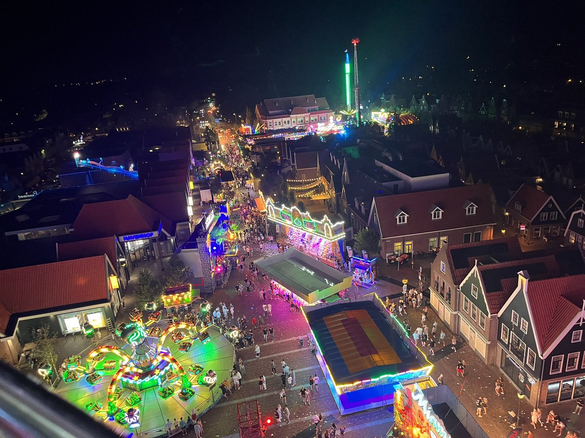 En bovenin dat reuzenrad…. 🎶🎶🎡