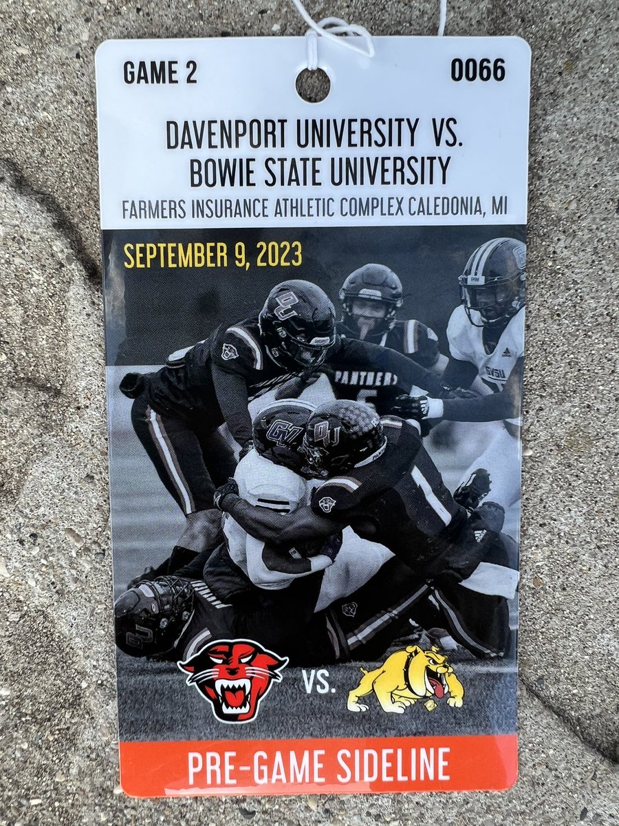 SethAnderson05's tweet photo. Thank you @CoachHill1 and @DU_Football for the invite to the game! Great win over Bowie State!! 
@RockfordRamsFB https://t.co/tRwqsouEen