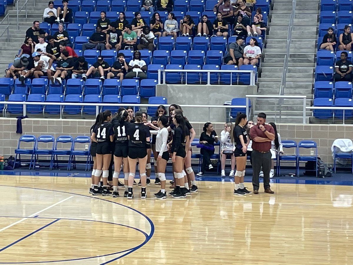 Megan Stewart tweet media