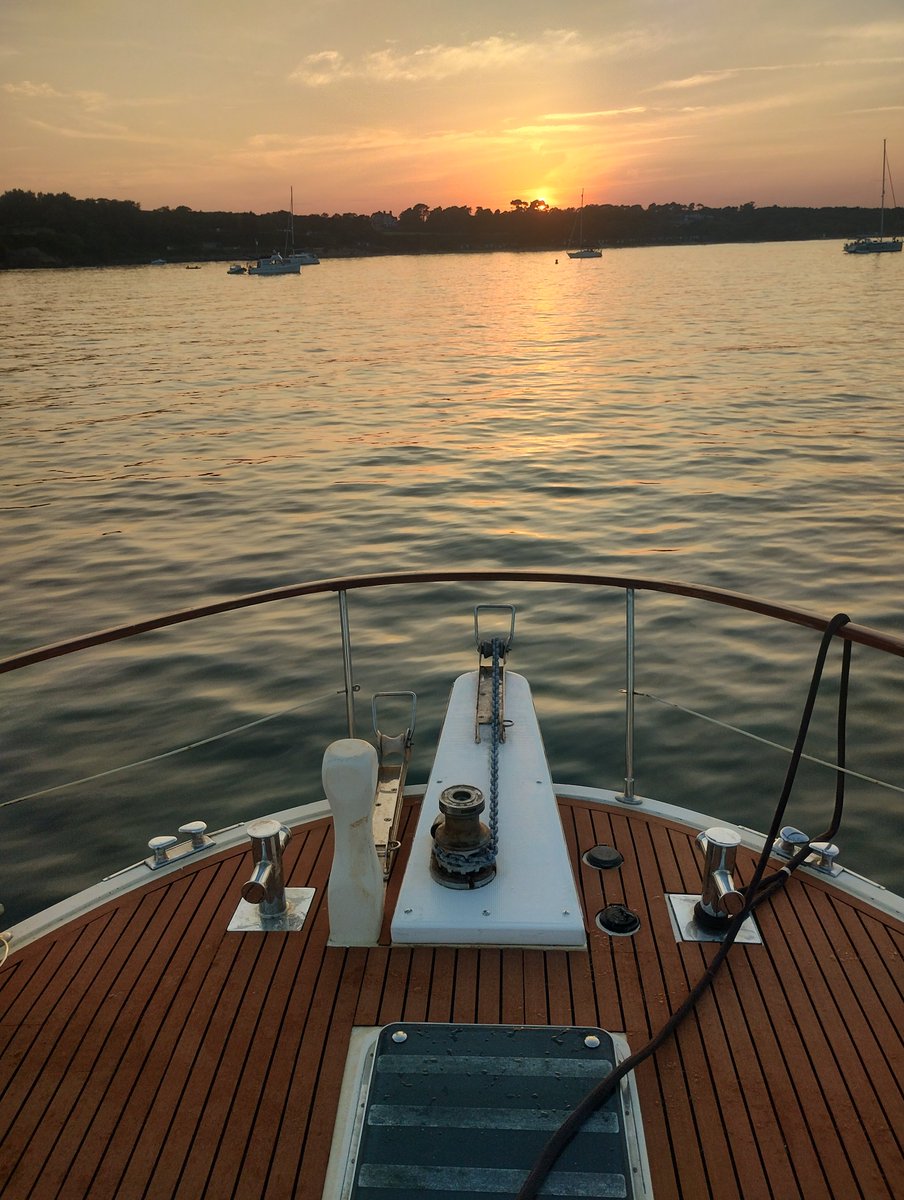 ChartersCalypso's tweet image. Super lovely sunset Studland bay