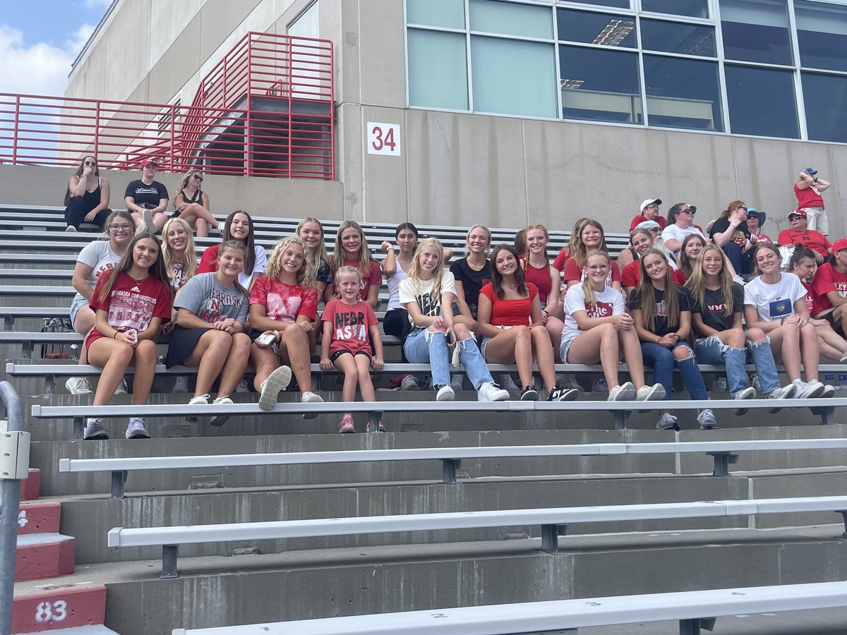 kimroberts02's tweet image. These girls had a great day going 2-1 at the Friend Tournament. Only loss was to a top ranked team. 💪🏻 Fueling into Mudecas next week. Come and support us on Monday at BHS against Southern- 4:30 p.m. #winfromwithin #TCPride #RootedNE