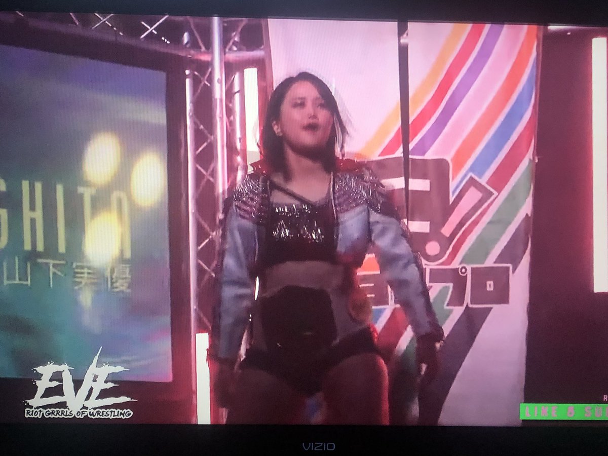 Chris_Moertl73's tweet photo. Watching #EvexChocoPro kick off huge with @miyu_tjp defending against @emersyn_jayne
https://t.co/9qEbyUK01m https://t.co/MFSMFWDtHW