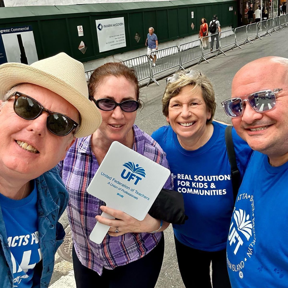 @UFT - United Federation of Teachers 🗽💙💙💙
@nysut - A Union of Professionals
@AFTunion - American Federation of Teachers
@NEAToday
@CentralLaborNYC
@NYSAFLCIO
@AFLCIO
#NYC
#LaborDayParade2023
#UnionStrong
#UnionProud
#1u
@DennisGault
@rweingarten