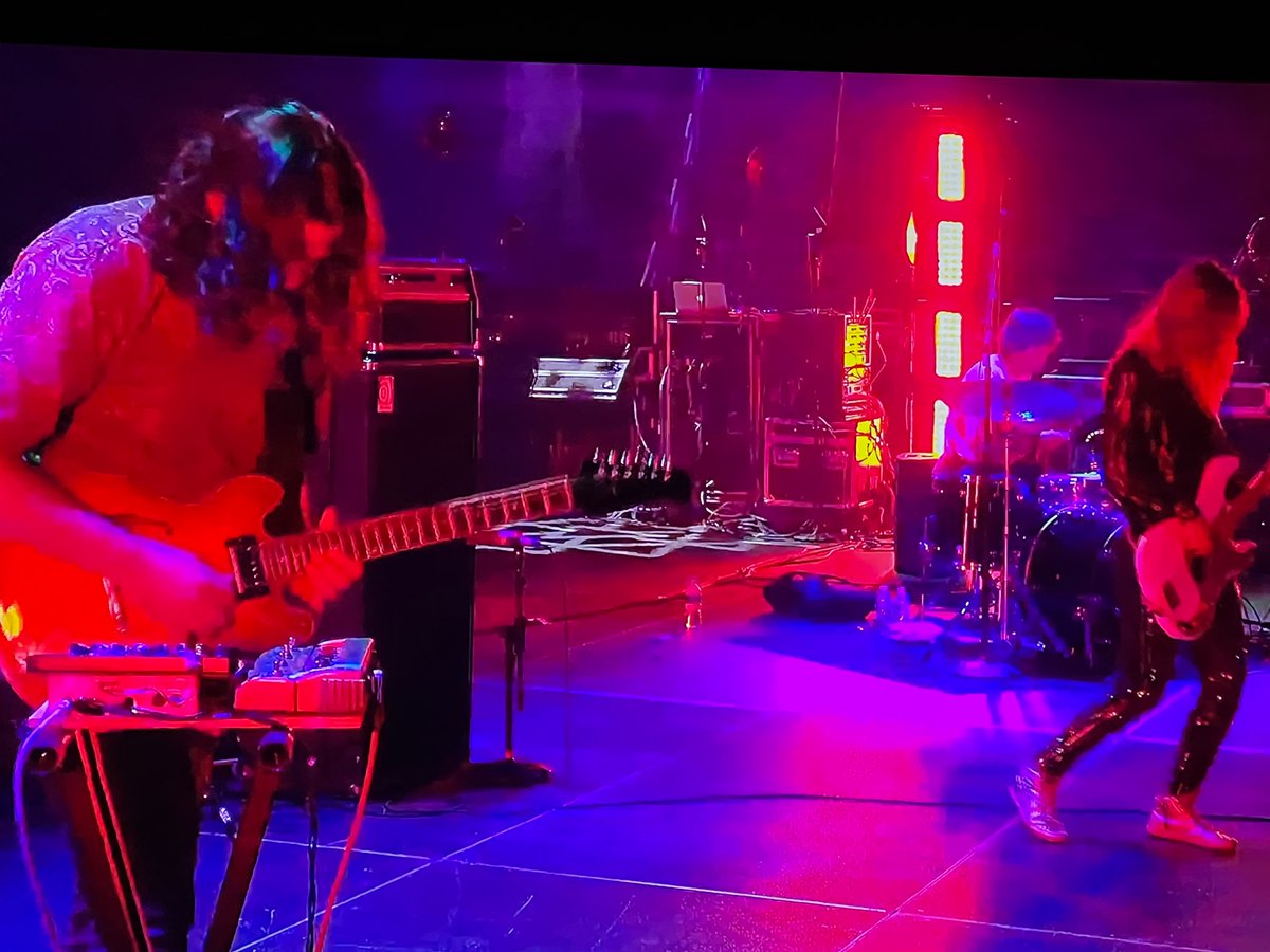 AboutToRun's tweet image. This is rad, kick ass show @KarinaRykman