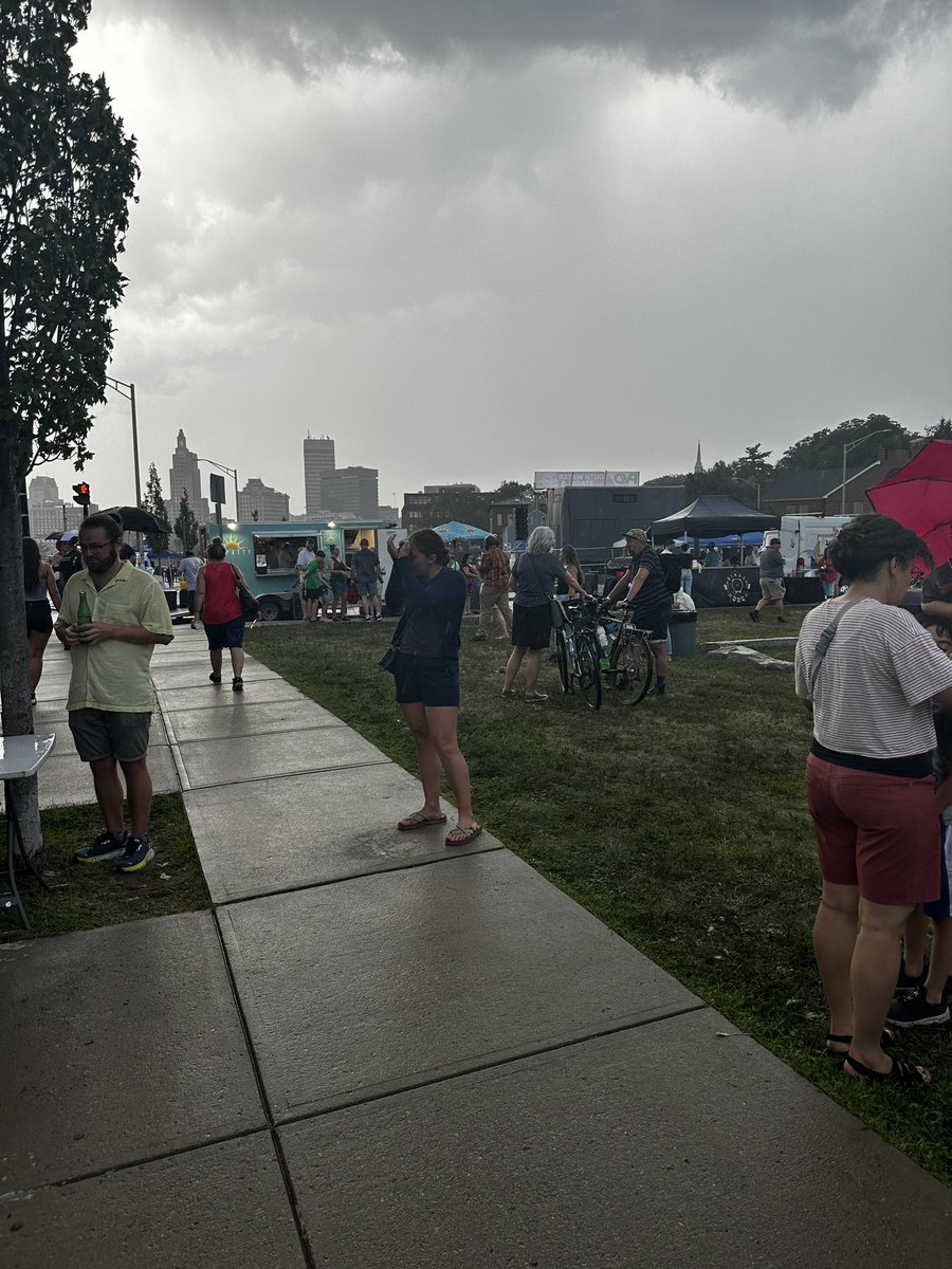 Alexa Gagosz tweet media