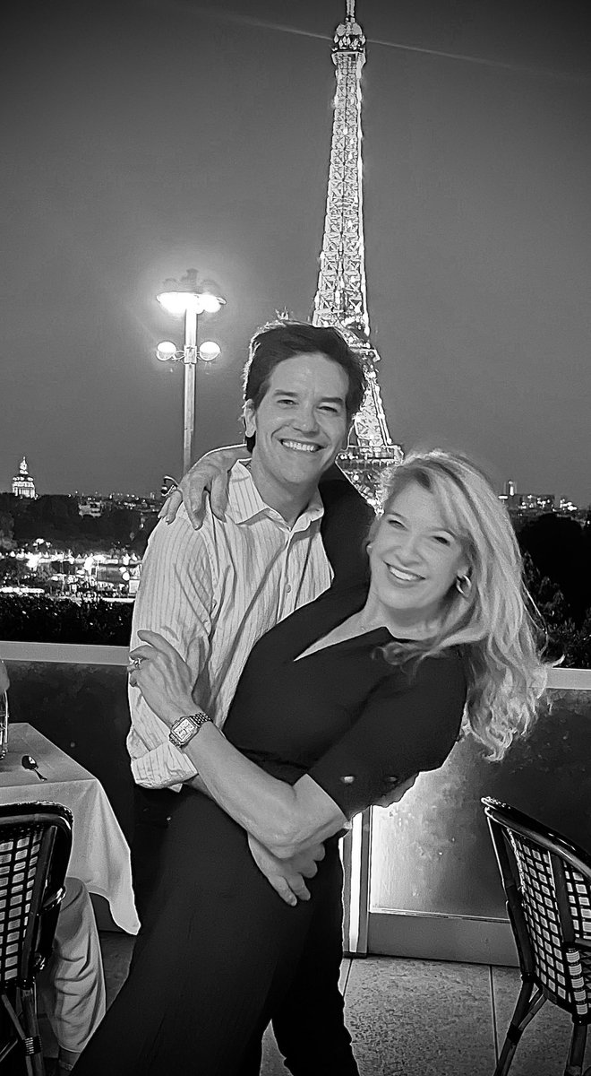 From Paris with love 💕 💝⁦<a href="/JaneenDamian/">Janeen Best Damian</a>⁩