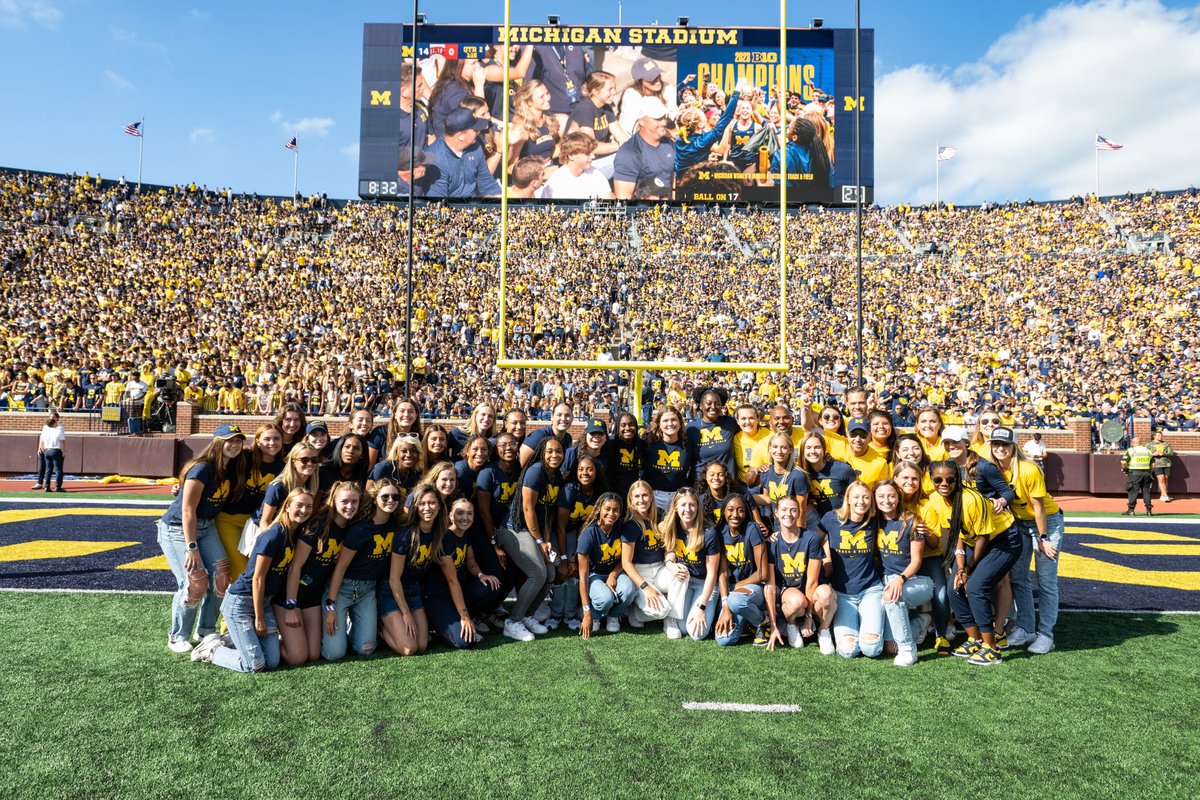UMichTrack's tweet photo. A great day honoring the Big Ten Indoor AND Outdoor Champions at the Big House! #GoBlue https://t.co/h6hLPDddSx