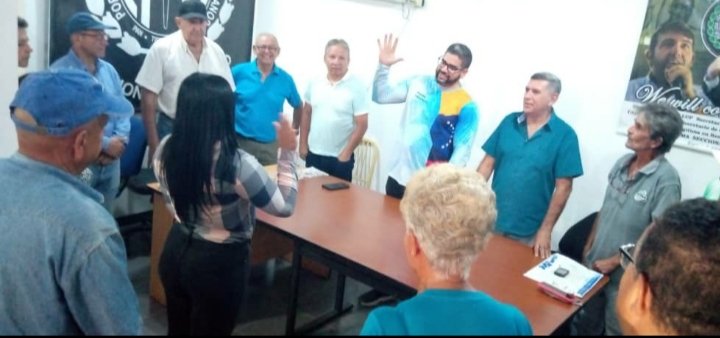 AD_Bejuma's tweet photo. Miércoles 06/09/2.023               Juramentación de la compañera MARIA LOURDES LEÓN; como nueva Secretaria Juvenil Municipal Bejuma, por parte del compañero FRANMI HERNÁNDEZ CALVO; Secretario General Seccional Carabobo. 
@CFranmi
@mdominguezAD
#DemosElPrimerPaso https://t.co/VrVoXox1TS