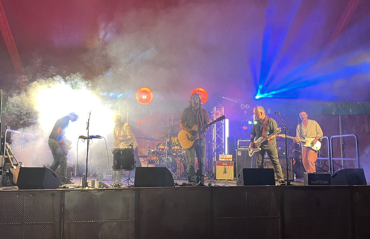 Lee Trewhela 〓〓 tweet media