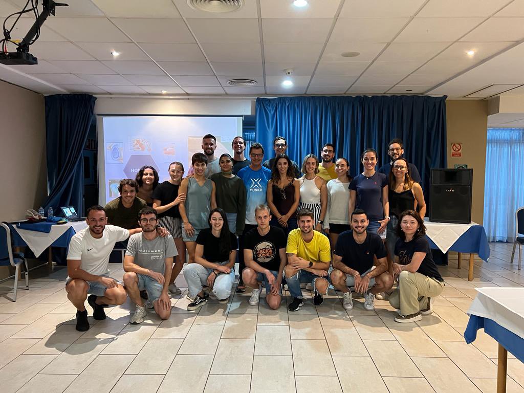 Fisioinquiet's tweet photo. Nueva Edición del Curso Monográfico de hombro, en esta ocasión XI Edición con @fisiojreig y @clinicafisionatura. Van 213 Formaciones. Gracias a todos los asistentes trabajando mucho y pasándolo bien. Hasta la próxima 💪🤗😘 #formacion #fentamics #compartint #aprenent #ensenyant https://t.co/FMgIn9xmns
