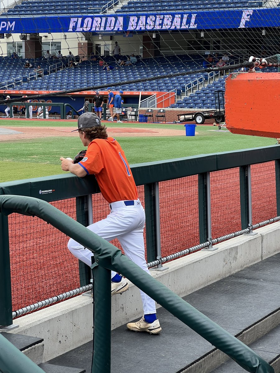 McMahan_Jenn's tweet photo. @McmahanRylan Gators Baseball Camp Today #91mph #leftypitcher #highschoolfreshman #MyersFarmSystem https://t.co/TmsbK6i1FP