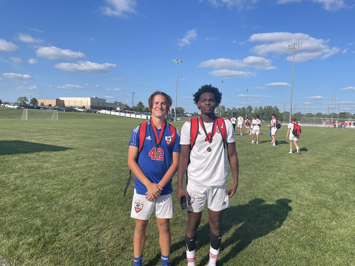 Took 4th at a very tough Hannibal tournament! 

All tournament team: Barrett Stokes and PJ Farmer

Congrats to Chris Artis on his 1st varsity goal!