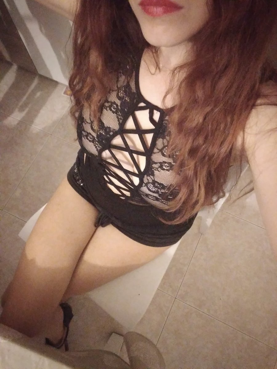 Finite le vacanze? Passate a trovarmi su Skeeping.com/chat/MaylaLove ... ora 🔥✨😈
#camgirl #redlips #redgirl