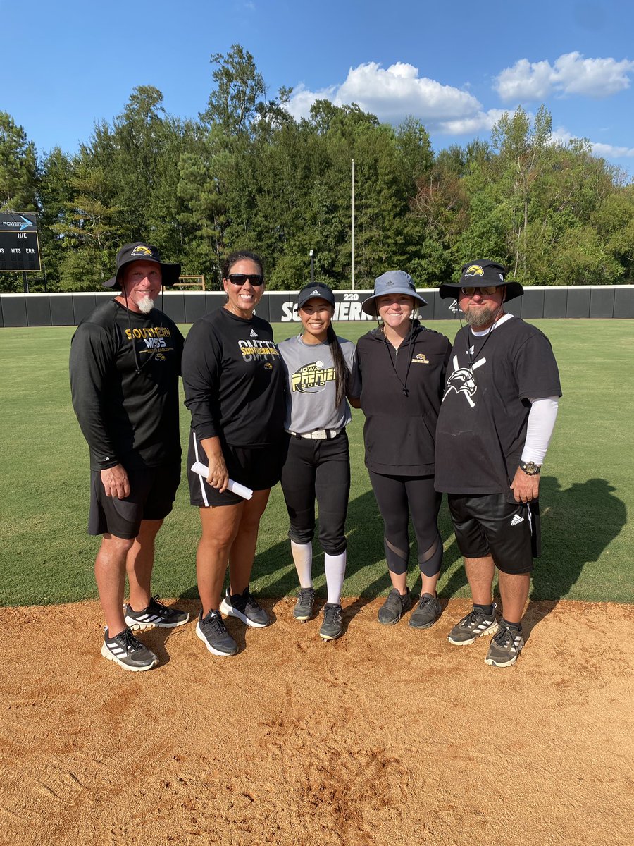 Good day camping at <a href="/SouthernMissSB/">Southern Miss Softball</a> today. Loved seeing campus and meeting players. Thank you Coach Poole and Coach Longenecker for your time!! <a href="/NataliePooleUSM/">Natalie Poole</a> <a href="/BigRockHawk/">Aaron Longenecker</a> <a href="/IowaPremierFP/">Iowa Premier Fastpitch</a>