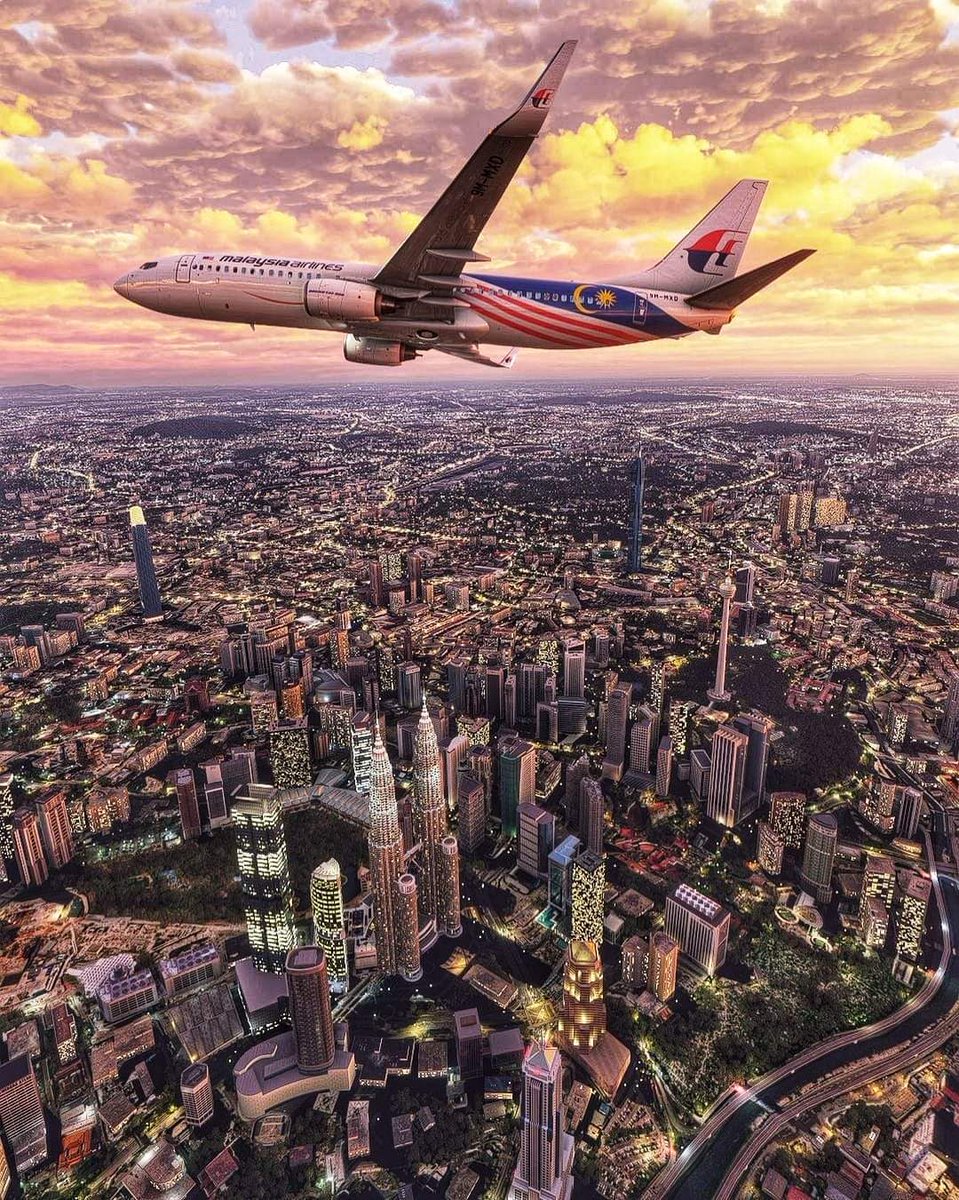 Sky view of Kuala Lumpur city, Malaysia 🇲🇾

📸©️misty_eagle_gaming

#MobilegraphyMalaysia
#malaysiadronephotography
#photographymalaysia 
#Panaromaindahsemestaalam
#djimalaysia 
#djimini2 
#djimavicmini 
#Kelabdronemalaysia
#malaysiatrulyasia 
#tourismmalaysia 
#visitmalaysia