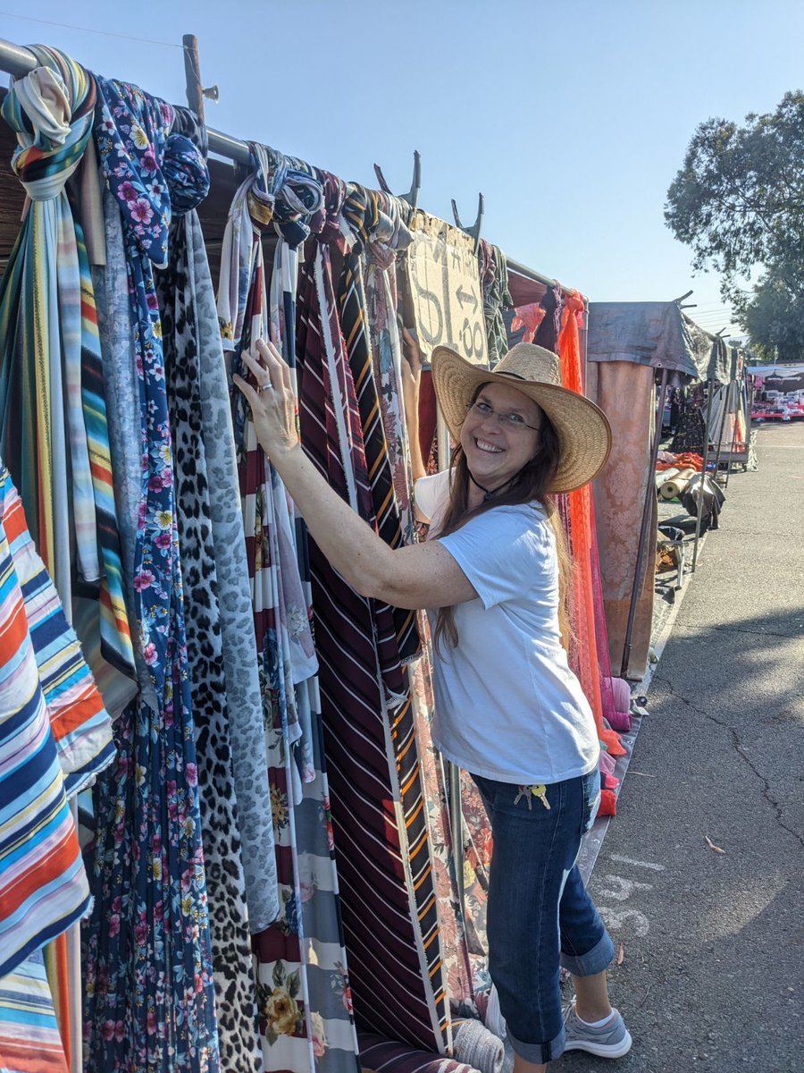 TammyLuck's tweet photo. I found out one of our local swap meets has tons of fabric vendors. It was fabulous and a bit overwhelming. Now have material and thread for my next two projects. #Sewing https://t.co/Ossr5QC3QK