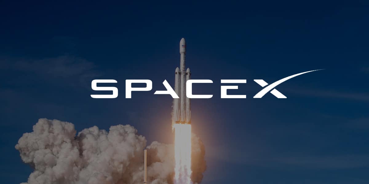 Kath_urt's tweet photo. SpaceX by Nicole Junkermann https://t.co/DuMGMamsh8