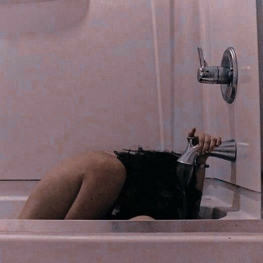 moneysignaloe's tweet photo. +*:ꔫ:*﹤ Why I Deserve to ✩ve >*:ꔫ:*+

A thread 🪡 https://t.co/ESKmA0DuDl