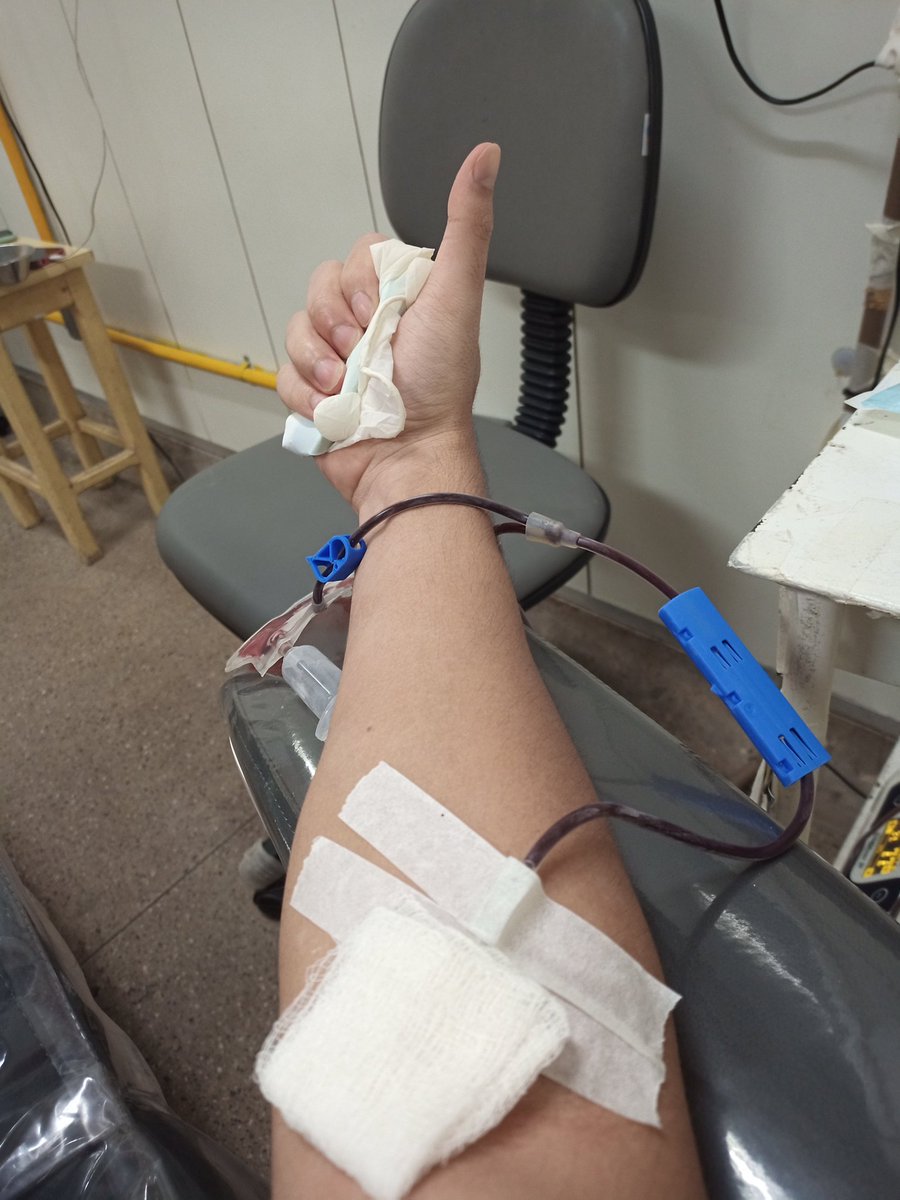 Alessandroptsn's tweet photo. Mais uma vez doando sangue ✨

Dessa vez foi bem tranquilo, além de ajudar o próximo, aos poucos perco o incomodo com agulhas. https://t.co/A2BS9d0aXj