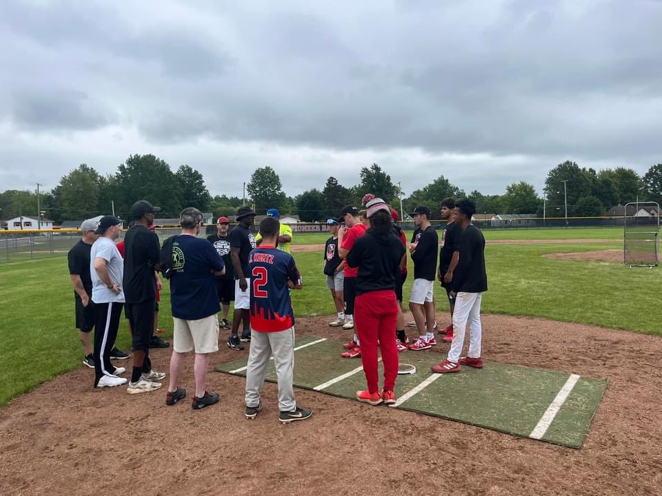 Elyria_Baseball's tweet image. What a day with some amazing people. 
Maybe not the cleanest 😂😂 But it was a blast thank you to all the Elyria High and Elyria West alumni for coming out and showing us what being a pioneer is about what we’re building is something special
#CommitmentToTheProcess