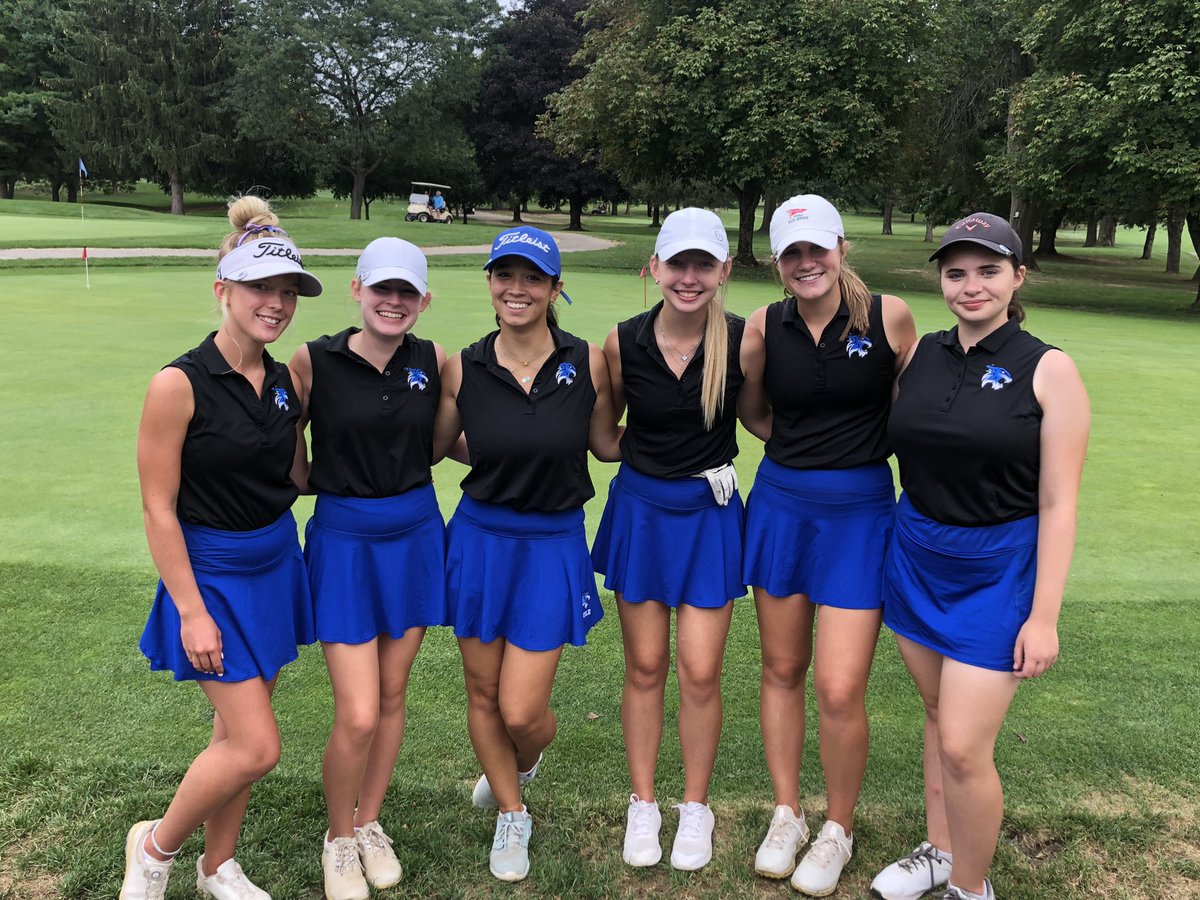 Season best 361 at Pine Hill today! Molly L, Sam, and Jenna all post PRs to lead the way!