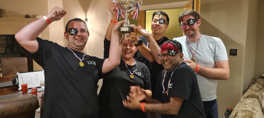 Andy_Boot's tweet image. ✅ Day 2 of @codecabin

Team @lucybrailsford claws back from a defeat with a win (thanks to my excellent ball skills 😆)

🏴‍☠️🏁🏆

#codecabin #umbraco #cg23