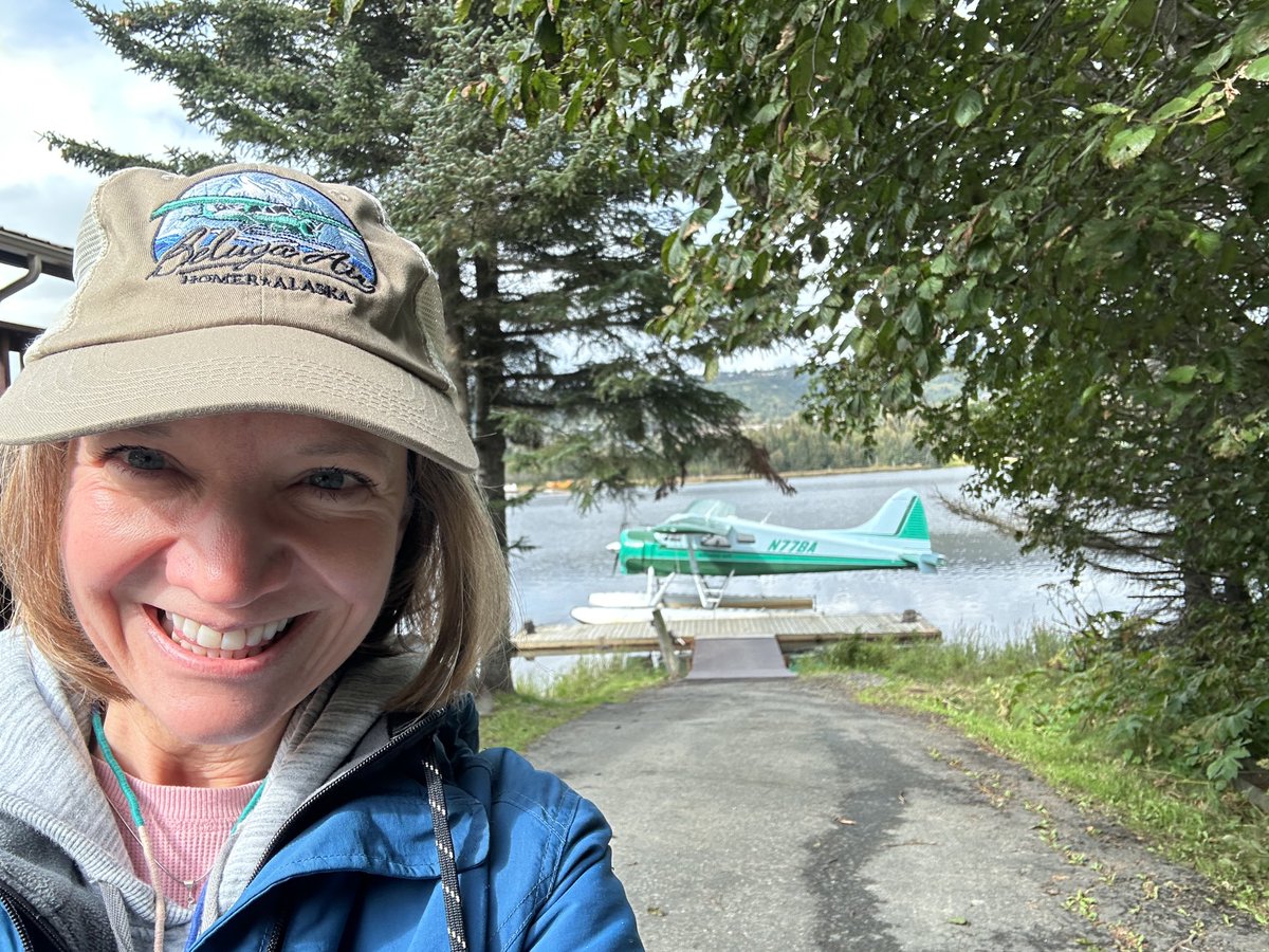 Flying in Alaska today. #Beaver 
#avgeek #aviation #flying #bearcountry #pilot