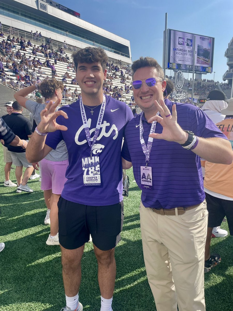 cooperdgarrison's tweet photo. Had a Great game day visit @KStateFB Thank you! @spedbraet @CoachBrianLepak 
#EMAW  #KStateFB https://t.co/TwnKW77s0C