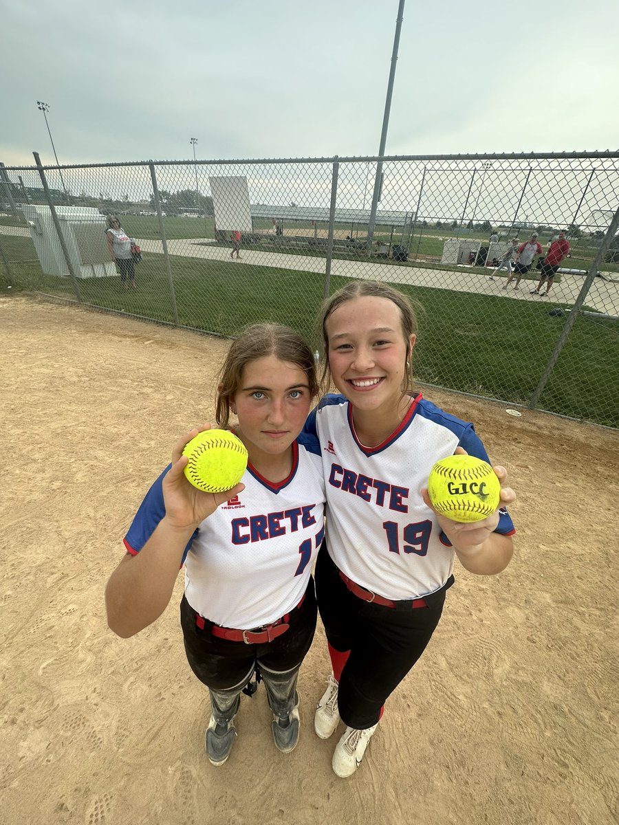 Cards go 2-1 on the day and get 3rd.  MVP is the team, they played hard and battled all day!  <a href="/AshayaSteele17/">Ashaya Steele</a> and Jordan with 💣s. Great day of softball! Next up is Monday at Home against York!