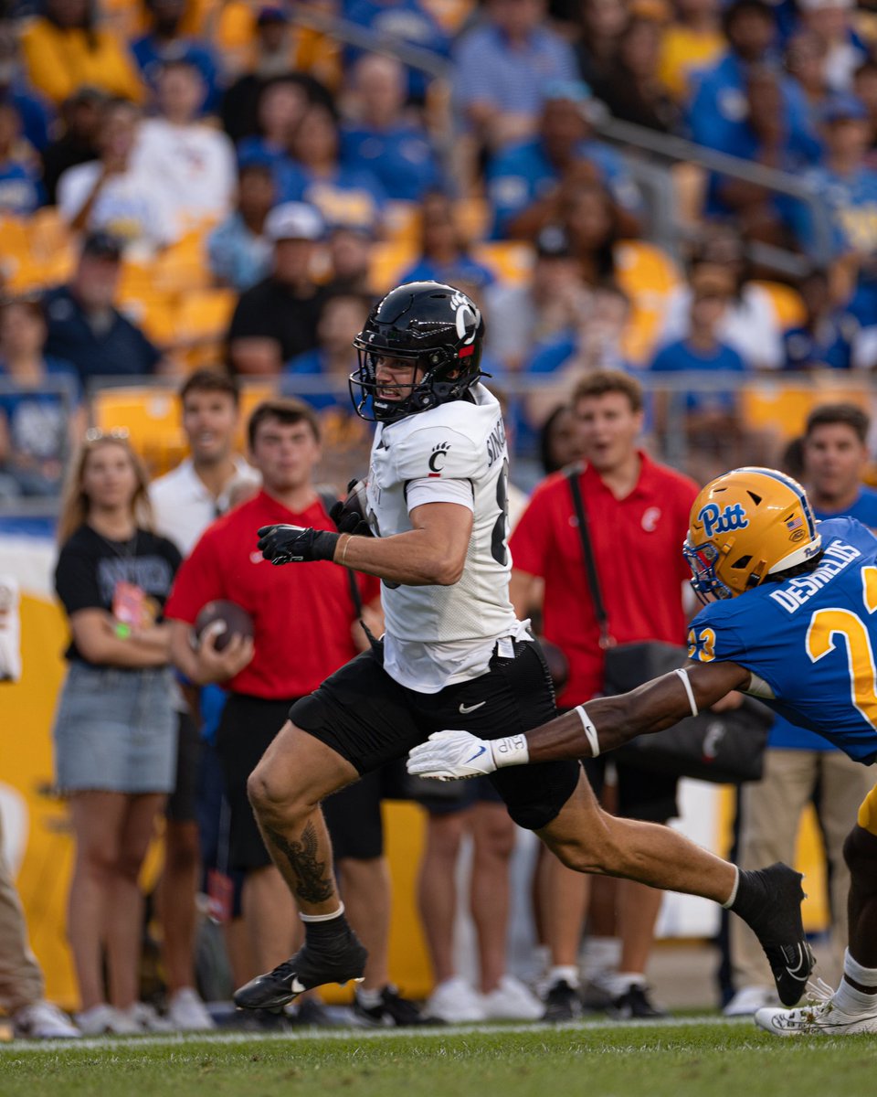 Cincinnati Football tweet media