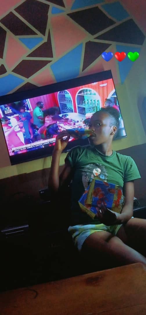 ToghanroB's tweet image. Party time with the BBN ALL STARS housemates 🎉💃💃 @MunchITNigeria #MunchAndWatch #NonStopFun #BBN #BBNS8 #Bbnallstars #munchitnigeria