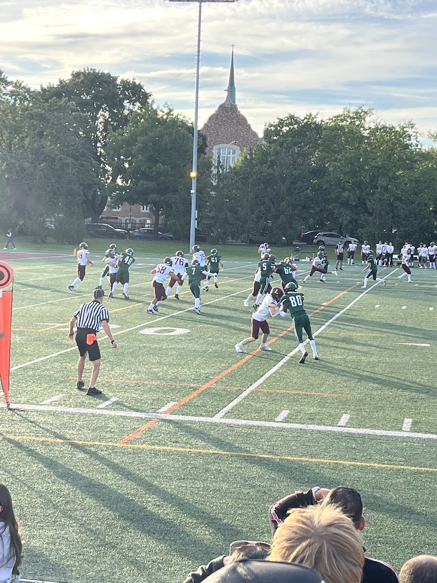 tedeschi67's tweet photo. Week 2 of the Football Scolaire Juvénile for 2023.💪🏾🏈📚🎓🇨🇦✝️
Home Opener. Lets get the first win of the season Boys!! Go Warriors!
St-Thomas vs @loyolamontreal
#RSEQ1 #RSEQLSL #JesuitEducation #runjustin44 https://t.co/VOLMAMFHI3