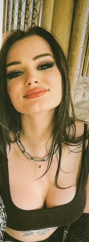 I'm telling you...despite all the cliffhangers, despite Jane making me want to hang myself while jumping off a cliff at the same time, one day we're going to get married. And I can wait.