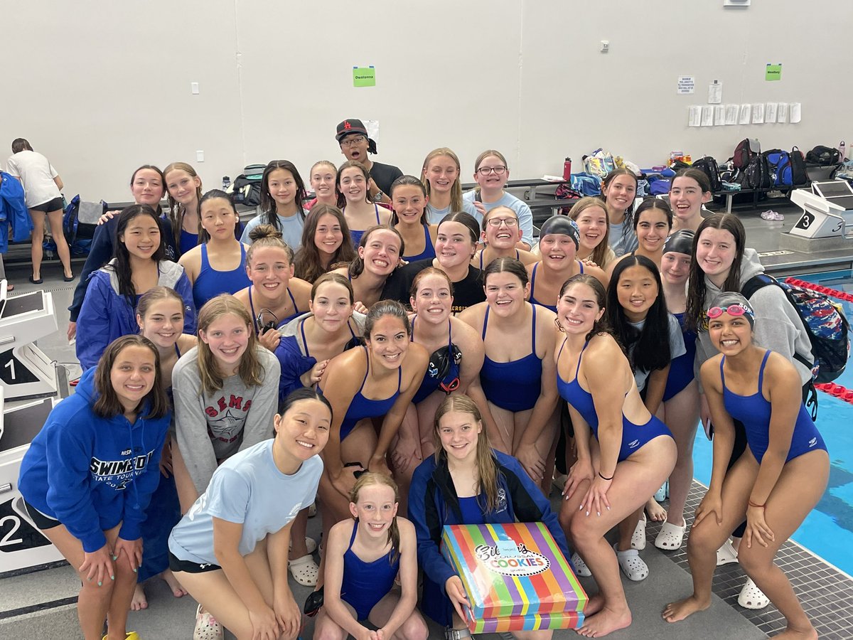 WHSRoyalWater's tweet photo. Lakeville Relays! Wow 🤩 

Sartell 162
New Praige 154
Woodbury 146
Lakeville N 135
Northfield 120
Farmington 100
Roc Century 88
Lakeville S 85
Roch Mayo 70
Owatona 50 https://t.co/Vp6f1rzGIh