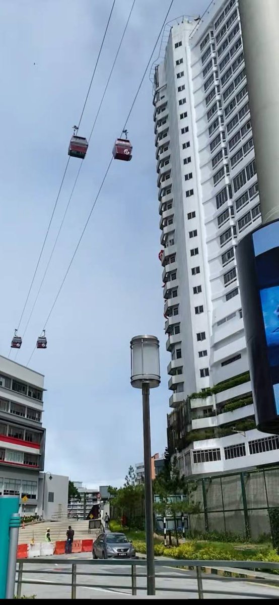 冷冷的天气 有谁在这里呢 😊