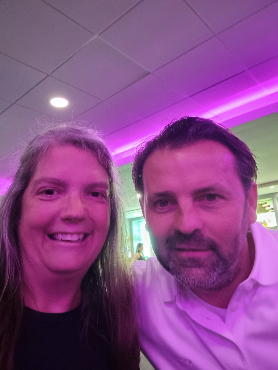 Had a great might volunteering at #BigHeartsGala.  Surprising at the people you meet 😁