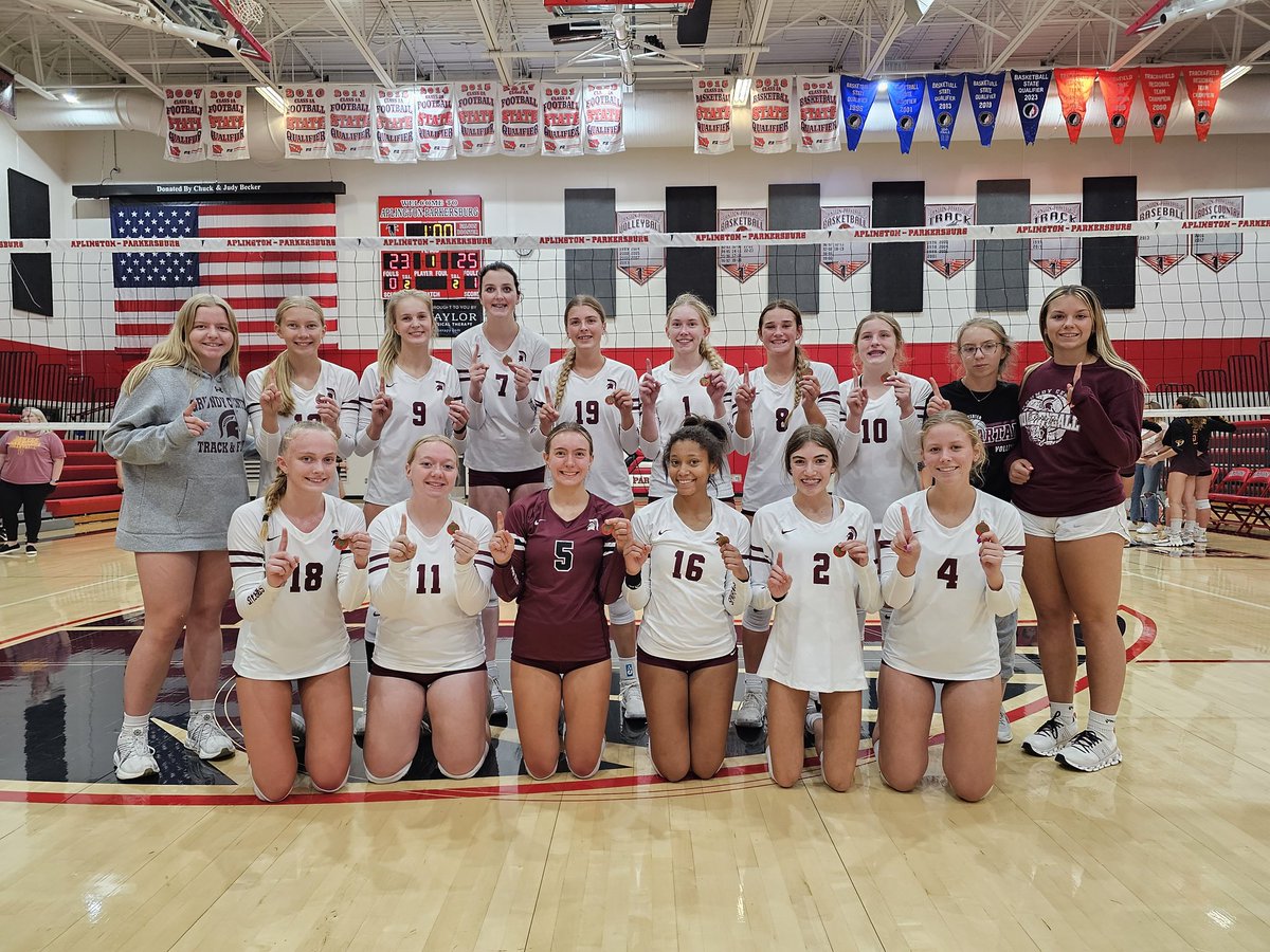 cjeilers's tweet photo. Final: 2A #3 @GCVBSpartans defeats 2A #5 Denver 25-21, 25-23. Spartans snap a 7-0 losing steak to the Cyclones, including a three-set loss to their NICL rivals earlier today at the Aplington-Parkersburg tournament. Cherry on top of a grueling five games for the Spartans #iahsvb https://t.co/M5GKwvFjP8