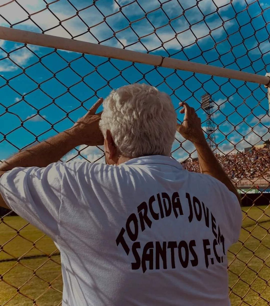 Com imensa dor em nossos corações, informamos a toda comunidade o falecimento de Cosmo Damião Freitas Cid, nosso fundador e Eterno Presidente de Honra..