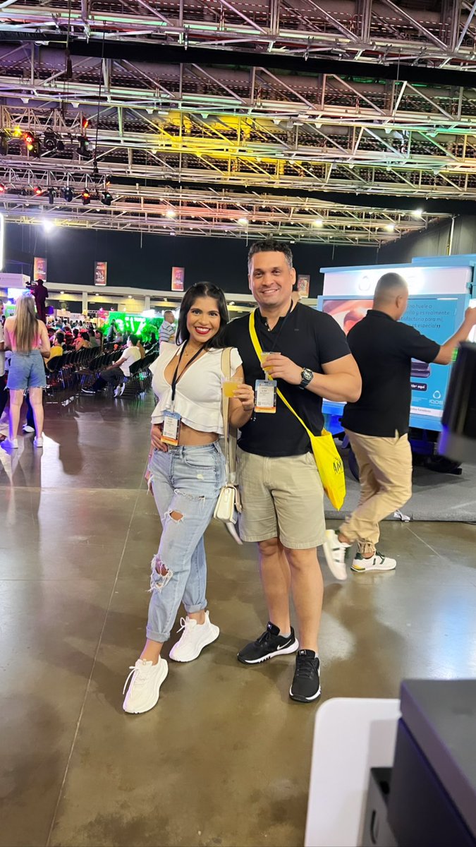 sheilavcovelly's tweet photo. Instagram la vio primero 🤤💖 #ABeber @AlexJavierFlor7 https://t.co/zh65KmbbDX