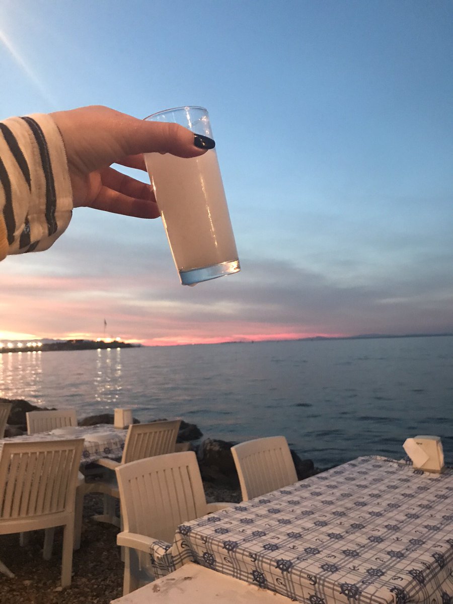 Binlerce iyi ki’m var şehrime dair, şehrime ait. Canım İzmir, ömrümün kırılma noktasısın. büyümeye 🍀