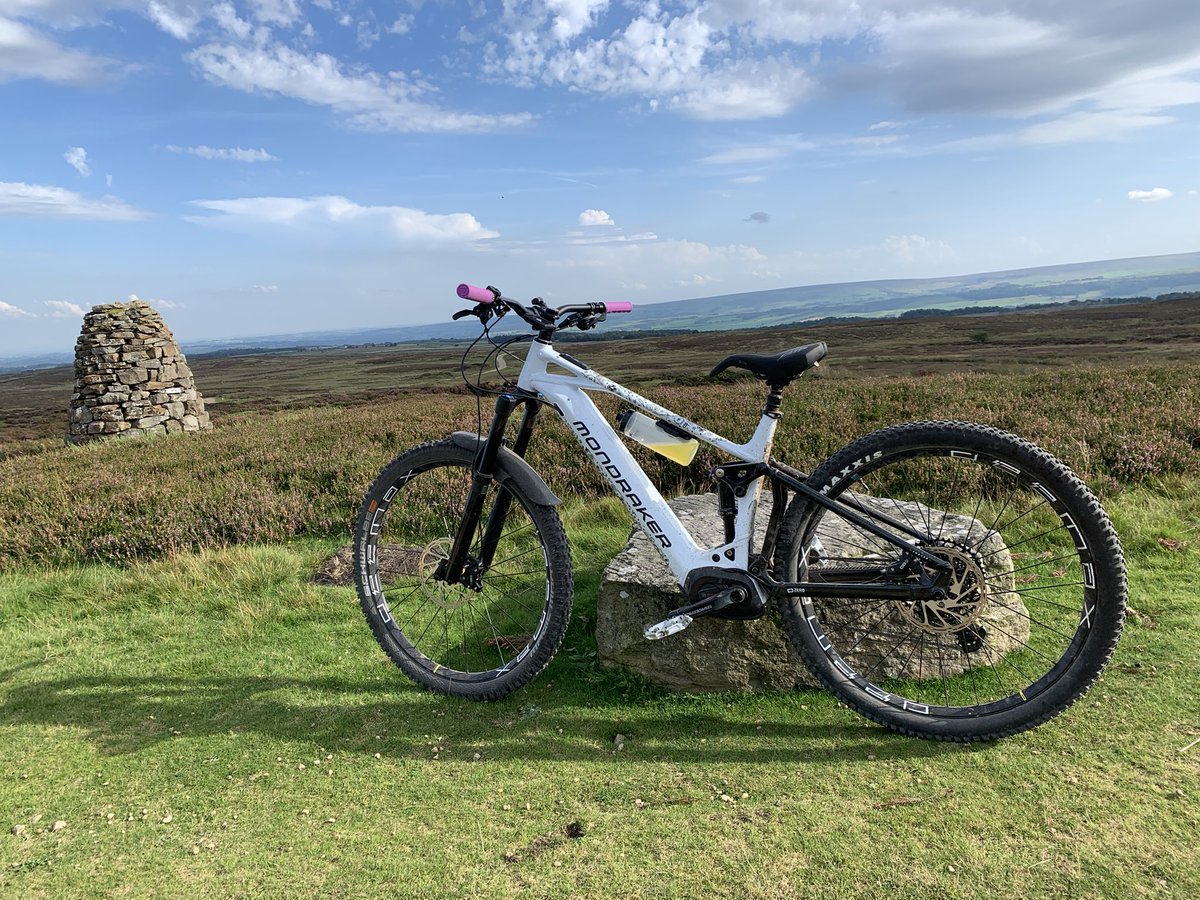 JonathanSunter's tweet photo. Today’s ride out #wensleydale #swaledale https://t.co/C6zXUQ4JfB