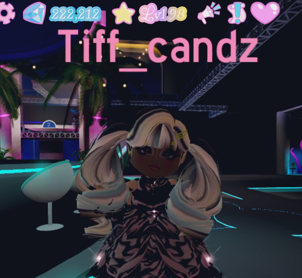 200k rhd gw! 💎
Follow me w 🔔
Like and retweet 
Stay active 

#royalehigh #roblox #robux #rhd