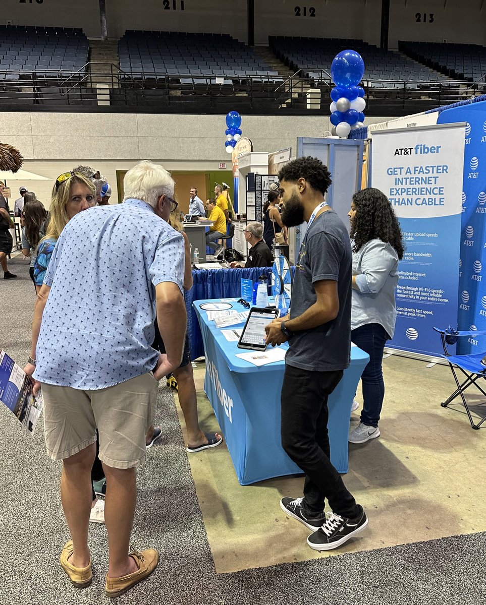 Reggie &amp; Israel killing day 1 of the Daytona Home Show. Our fearless leader <a href="/jemeFL/">John Meyers</a> demoing the benefits of DirecTV via Internet #ItsAFloridaThis #TeamIgnite @fl_spacecoast <a href="/TChelseaaa/">Chelsea Thompson</a> <a href="/NiswanderAaron/">@NiswanderAaron</a> <a href="/One_FLA/">OneFLA</a>